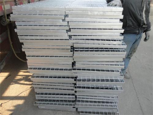 鍍鋅鋼格柵踏步