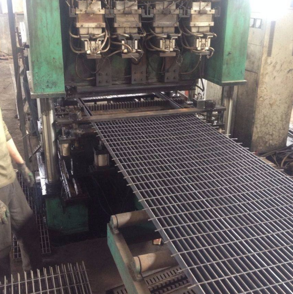 花紋板復合鋼格板