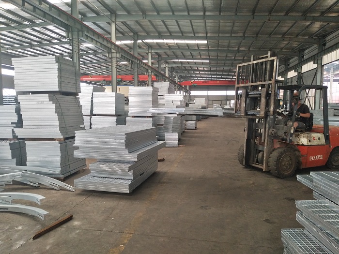 停車場(chǎng)鍍鋅鋼格柵板