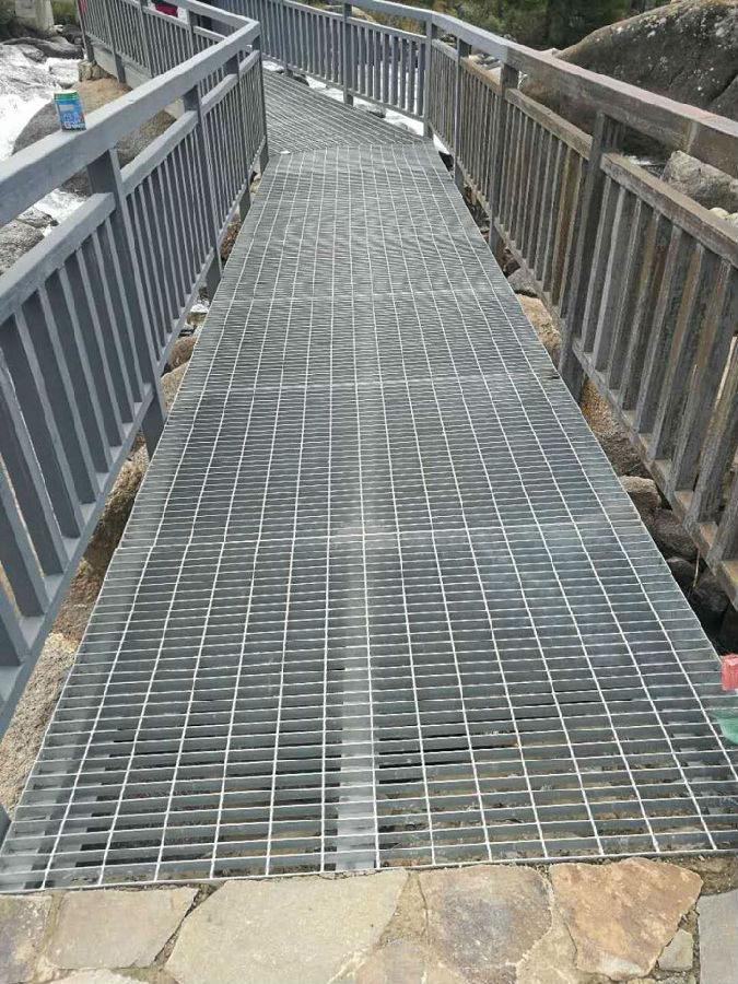 棧橋鍍鋅格柵板平臺