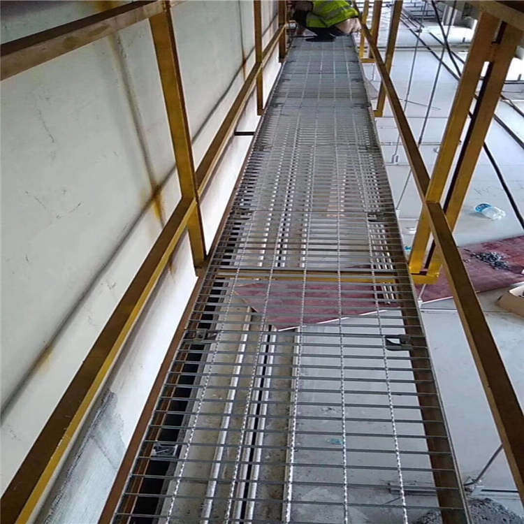 平臺熱鍍鋅鋼格柵板